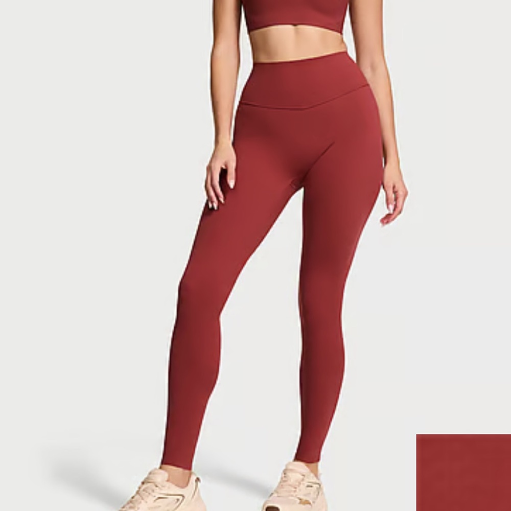 2 pairs of Victoria Secret VSX Elevate Leggings